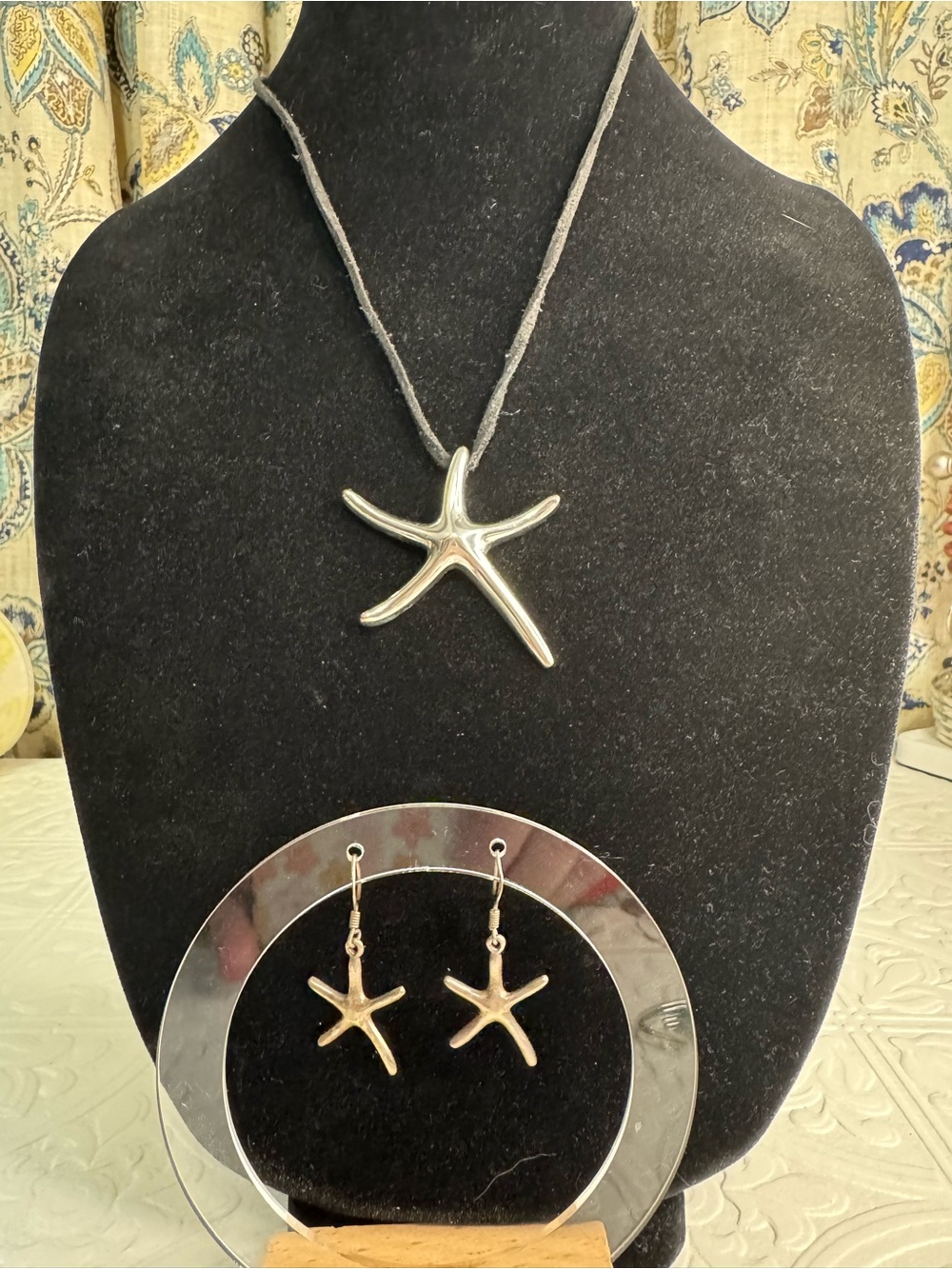 Silver Starfish Necklace and Earring Set - Silvery & Leather